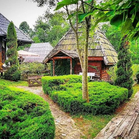 Kraljevsko Selo Kotromanicevo Hotel Doboj Exterior photo