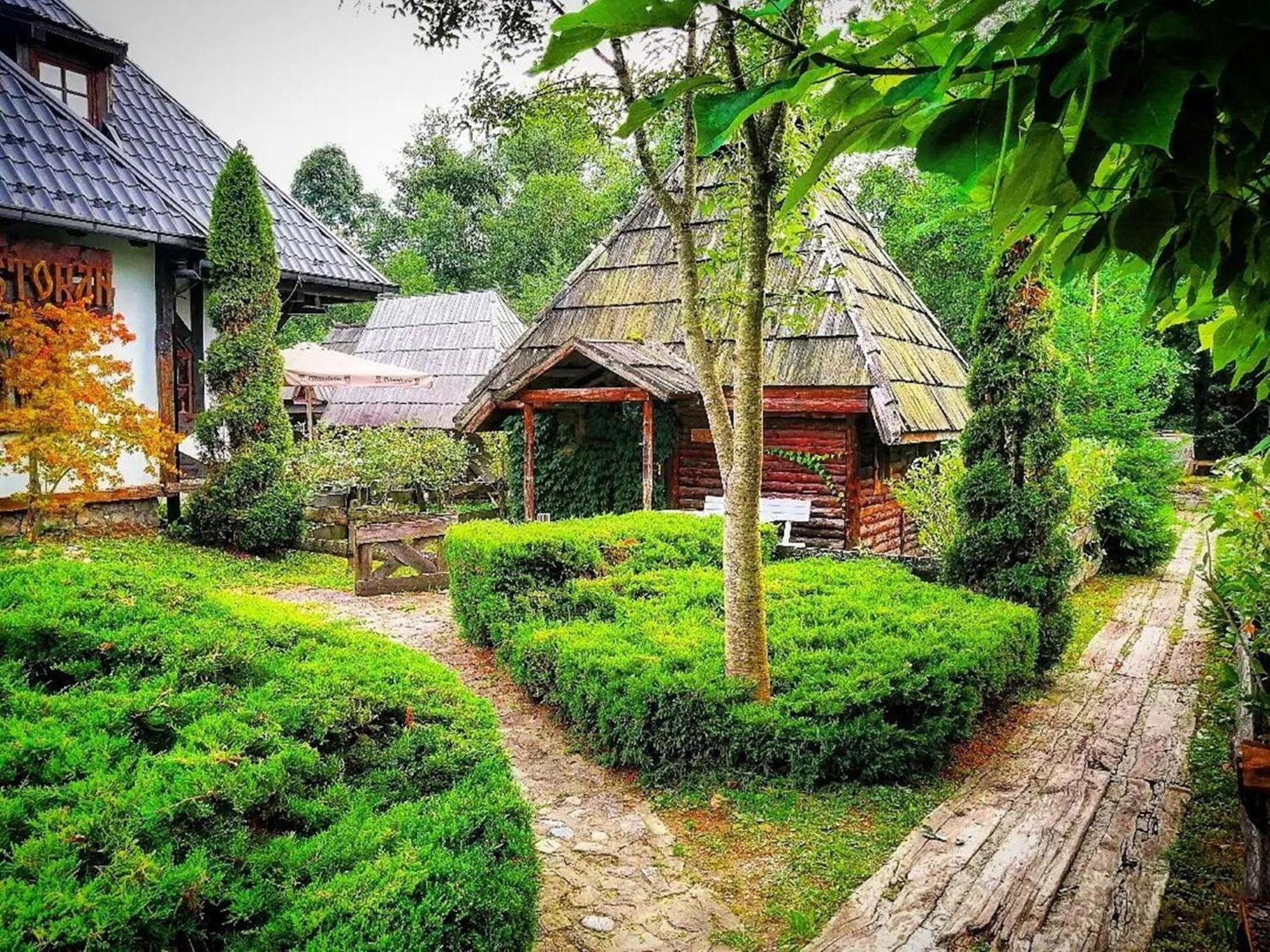 Kraljevsko Selo Kotromanicevo Hotel Doboj Exterior photo